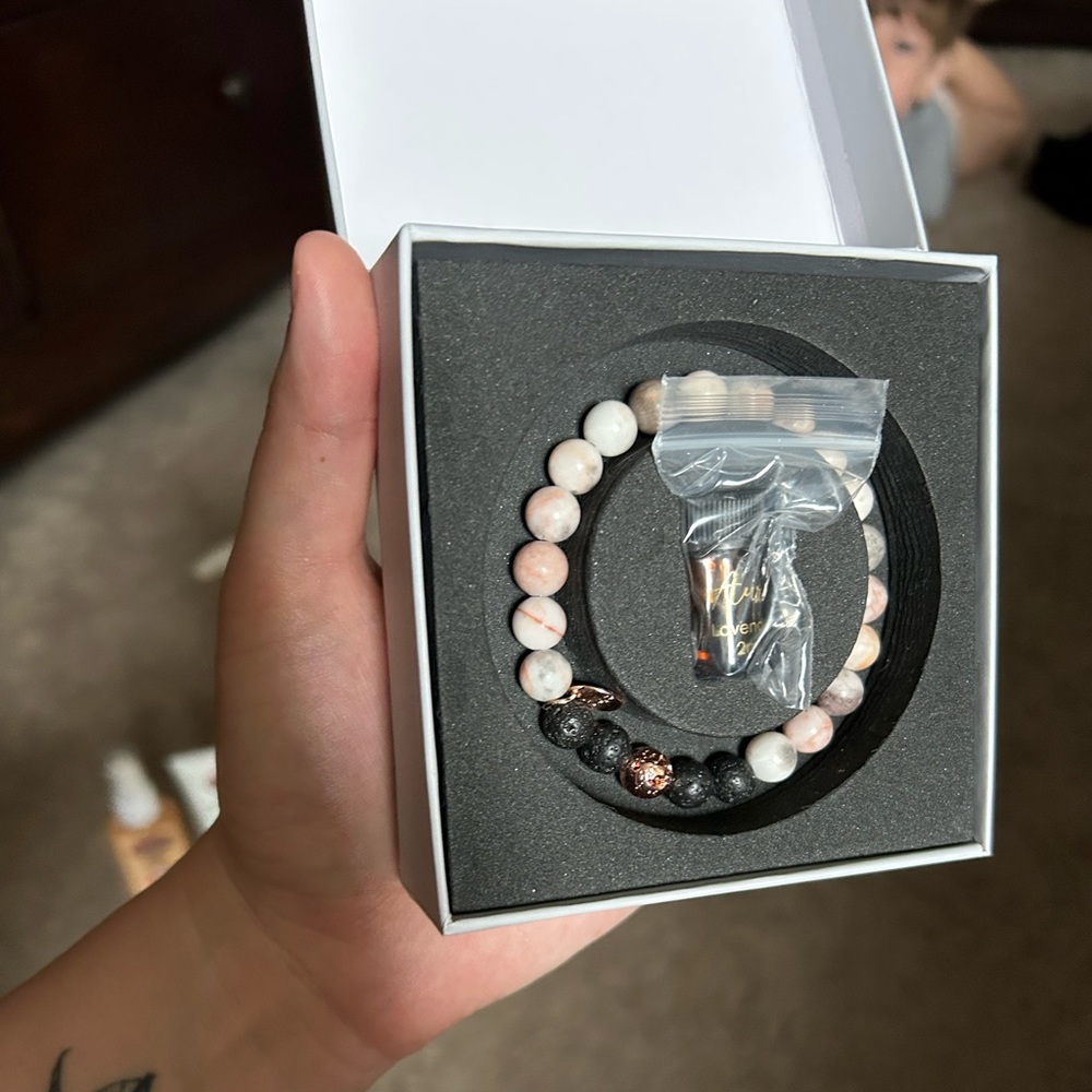 Essential oil bracelet